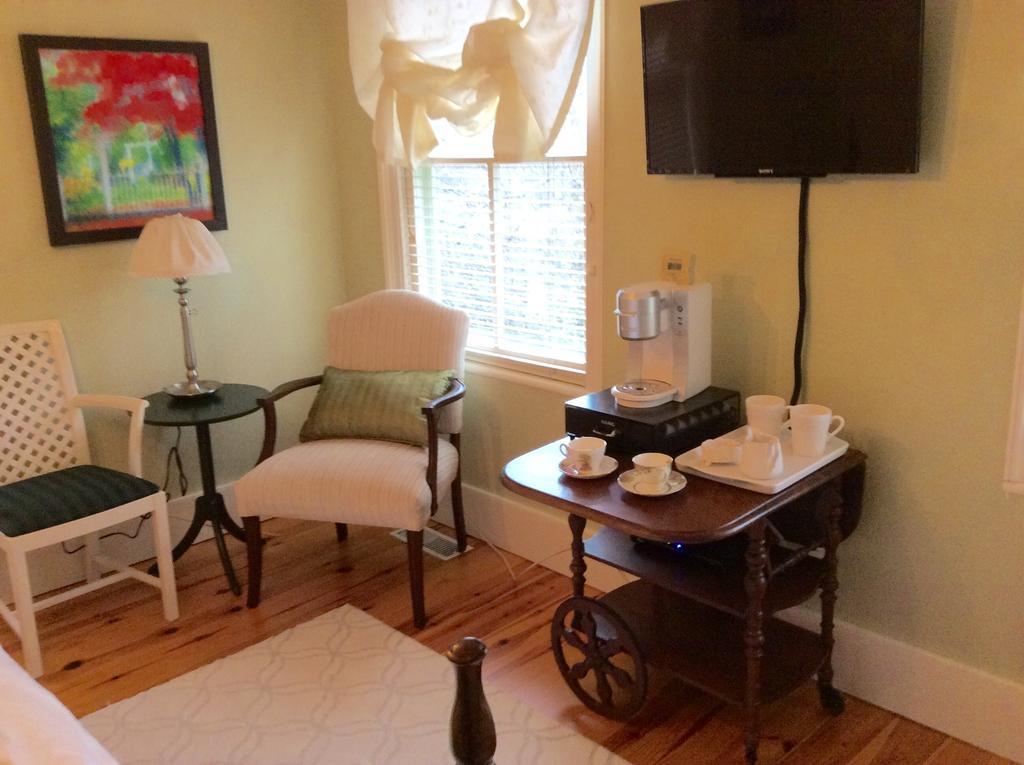 Scarlet Tunic Bed And Breakfast Niagara-on-the-Lake Luaran gambar